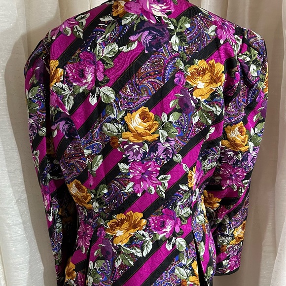 Vintage Richard Warren silk jacket from Sak’s Fifth Avenue - Picture 2 of 12